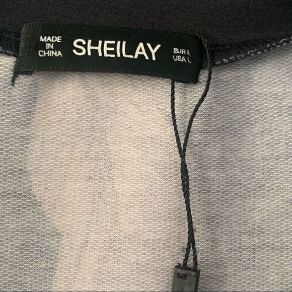 Sheilay Black Feather Print Pullover Sweatshirt Size Large - Picture 7 of 8